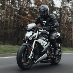 Giubbotto Moto Touring Rebelhorn VELOCE Nero Bianco -Dainese Italia giubbotto moto touring rebelhorn veloce nero bianco 236595