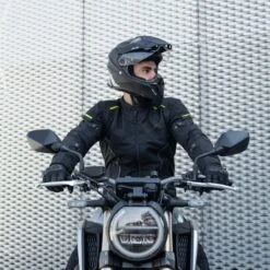 Giubbotto Moto Traforato Rebelhorn HIFLOW IV Nero Fluo Giallo -Dainese Italia giubbotto moto traforato rebelhorn hiflow iv nero fluo giallo 235668