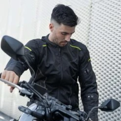 Giubbotto Moto Traforato Rebelhorn HIFLOW IV Nero Fluo Giallo -Dainese Italia giubbotto moto traforato rebelhorn hiflow iv nero fluo giallo 235670