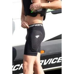 Pantaloncni Protettivi Moto Ufo Reborn MV6 Prot.anca (soft) Nero 15 Pantaloncni Protettivi Moto Ufo Reborn MV6 Prot.anca (soft) Nero -Dainese Italia pantaloncni protettivi moto ufo reborn mv6 prot anca soft nero 234931 zoom