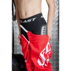 Pantaloni Bambino Protettivi Moto Ufo MURYAN MV6 Prot.anca (plast) Nero -Dainese Italia pantaloni bambino protettivi moto ufo muryan mv6 prot anca plast nero 234918 zoom