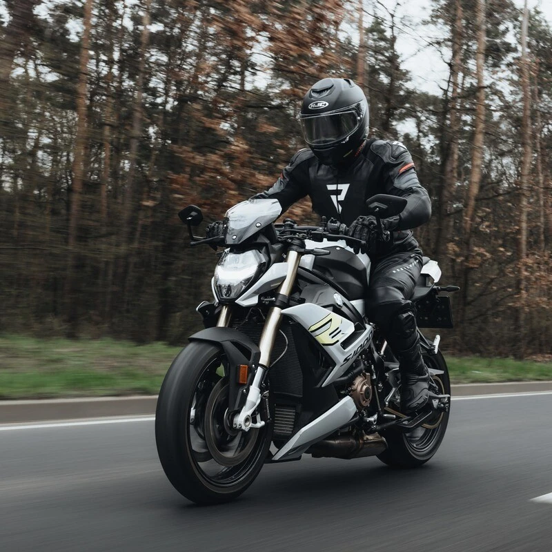 Pantaloni Moto Pelle VELOCE Nero Bianco 3 Pantaloni Moto Pelle VELOCE Nero Bianco - Image 3