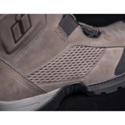 Stivali Moto Bassi Adventure Icon STORMHAWK Grigio -Dainese Italia stivali moto bassi adventure icon stormhawk grigio 214323 zoom