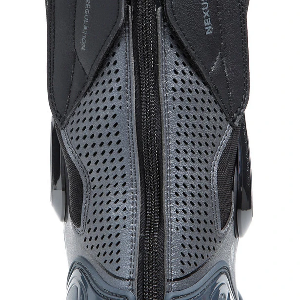 Stivali Moto Estivi Racing Dainese NEXUS 2 AIR Nero Antracite 7 Stivali Moto Estivi Racing Dainese NEXUS 2 AIR Nero Antracite - Image 7